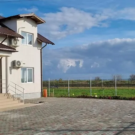 La Matraguna Villa *